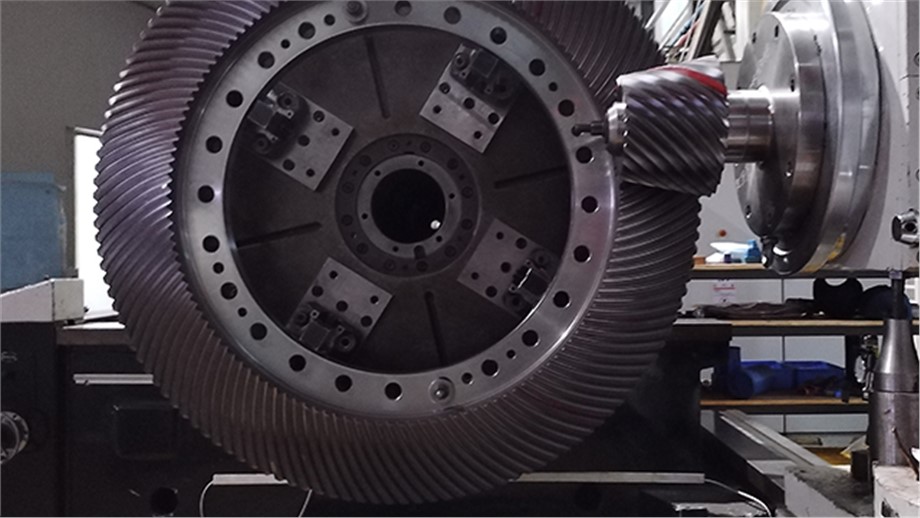 Large offset helical gear